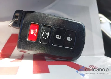 2018 Toyota Rav4 Xle from USA, damaged, VIN 2T3WFREV8JW470257